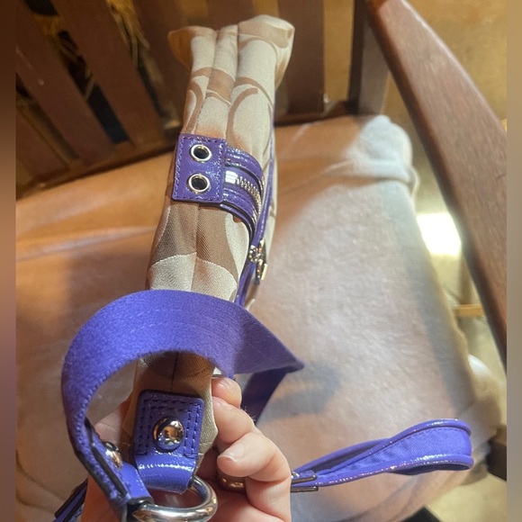 💜Certified Authentic💜 Coach Poppy Daisy Signature Tote Purple / Khaki 🔥EUC🔥 - Picture 5 of 8